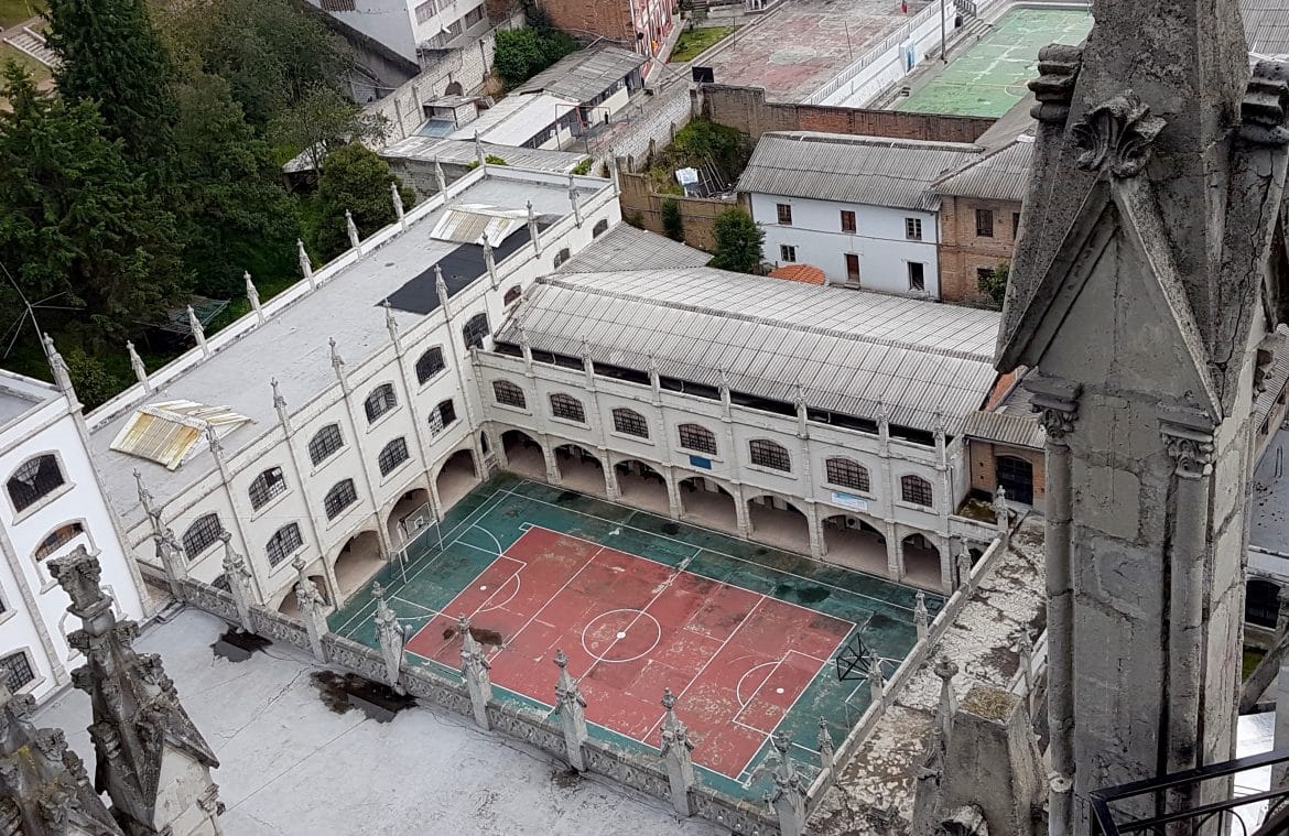 Sehenswürdigkeiten Ecuador Reise_Fußball ist ueberall