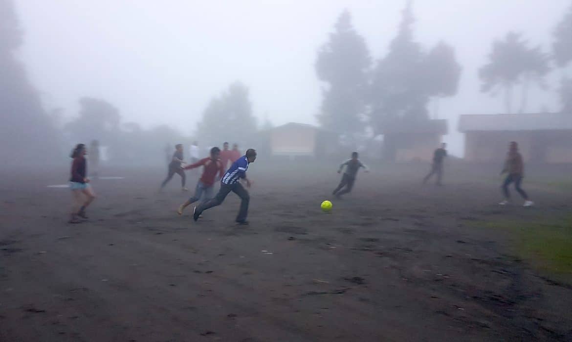 Sehenswürdigkeiten Ecuador Rundreise Fußball Europa vs. Suedamerika_2