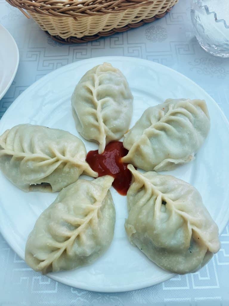Kirgisische Küche: Gefüllte Teigtaschen