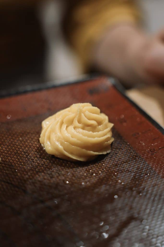 Gougères Rezept vor dem Backen
