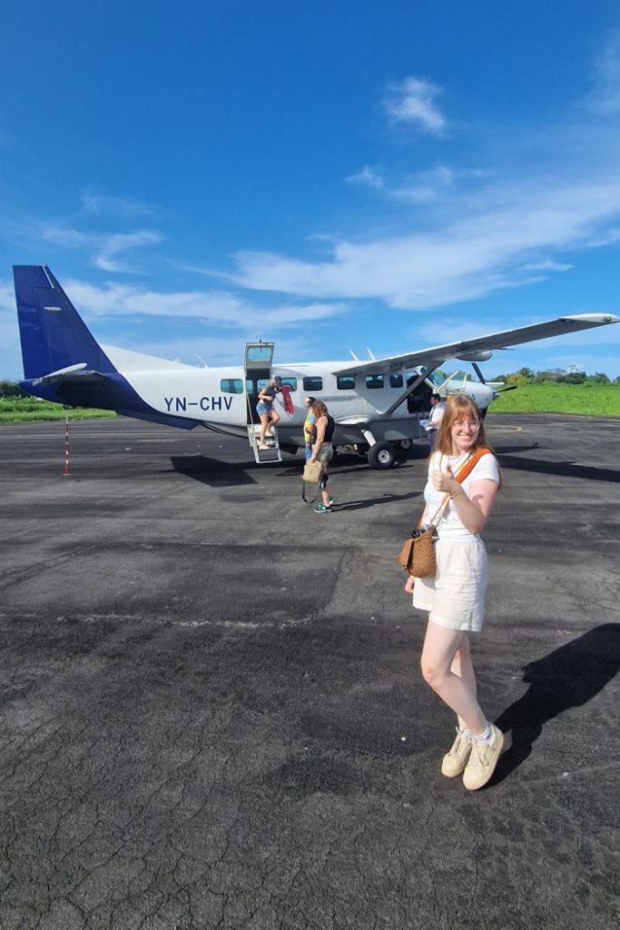 Nicaragua Corn Islands - La Costena Flugzeug